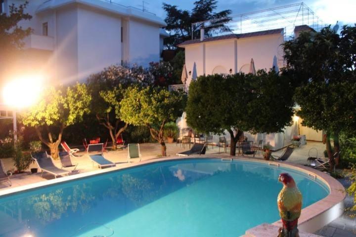 V Harmony In Sorrento Bed and Breakfast Meta Εξωτερικό φωτογραφία